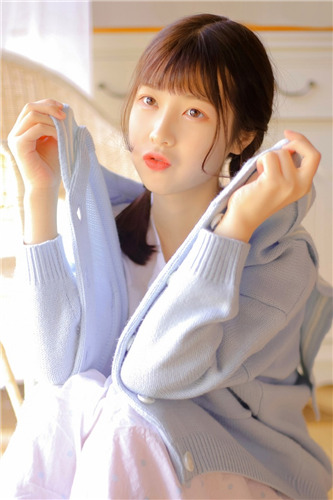 向日葵草莓视频小猪多人运动截图2