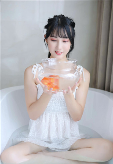 茄子黄瓜香蕉丝瓜榴莲番茄视频截图2