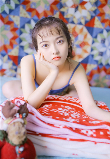 草莓樱桃丝瓜向日葵绿巨人视频截图2