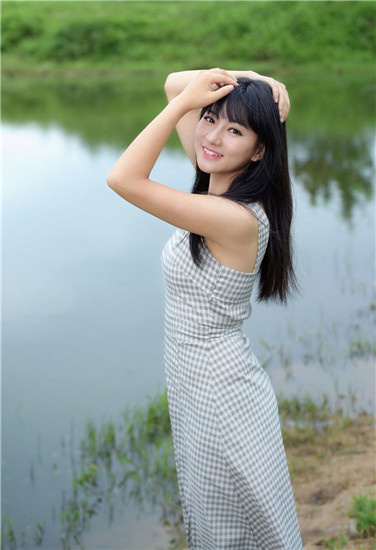 草莓榴莲视频幸福宝截图1