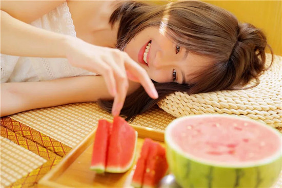 279.t∨杏仁直播截图2