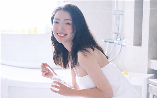 一个人看WWW在线视频截图1