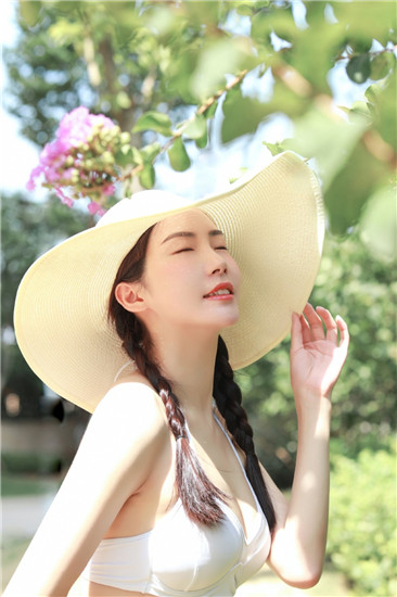花季传媒旧版每天免费三次截图1