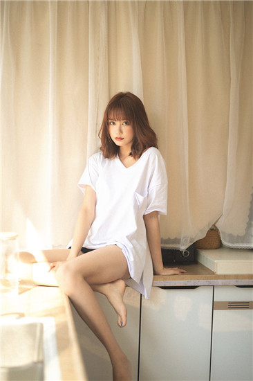 花季传媒夜里十大截图1