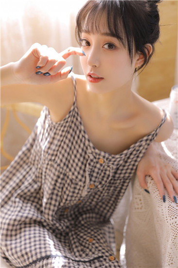 草莓榴莲向日葵秋葵绿巨人无限看截图1