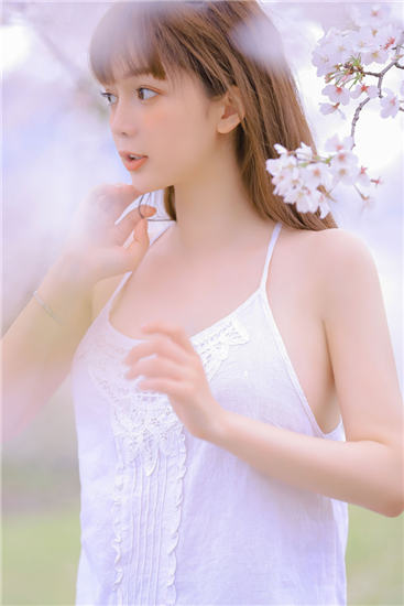 花季v3.072每天免费三次解锁版葫芦娃截图1