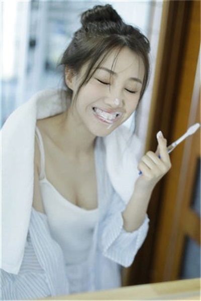 秋葵男的加油站女人的美容院安卓版截图1