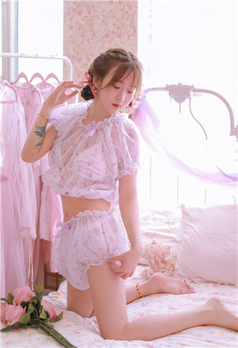 hj65.aqq花季传媒3.0.3版本无限看截图2