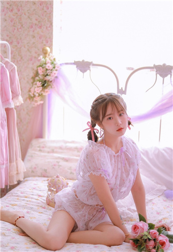 hj65.aqq花季传媒3.0.3版本无限看截图3
