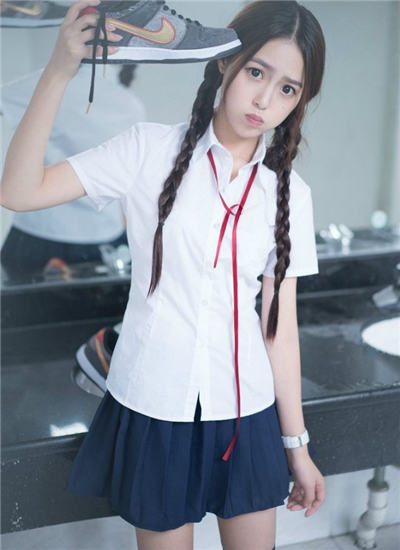 一个人看的免费视频www直播截图2