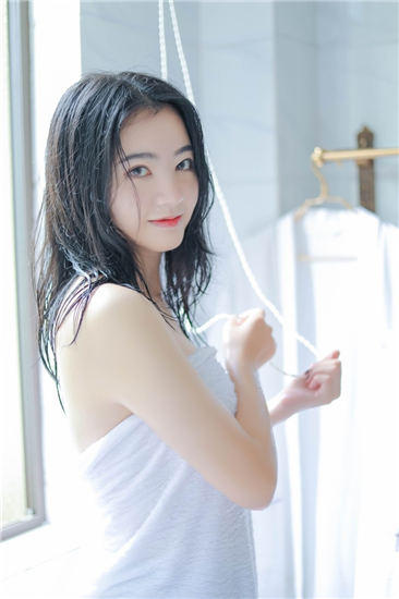 一卡二卡3卡四卡精品仙踪林截图1