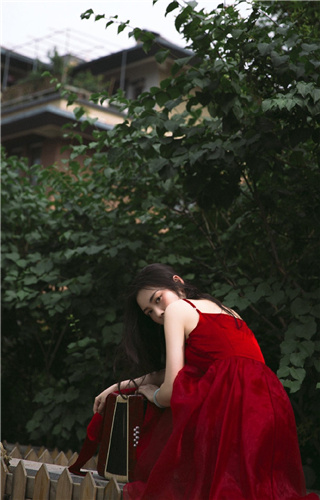 女生付费男生赚钱的聊天软件截图3