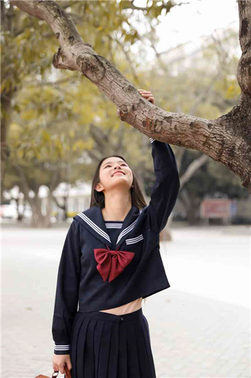 草莓香蕉菠萝秋葵黄瓜丝瓜聚合app截图2