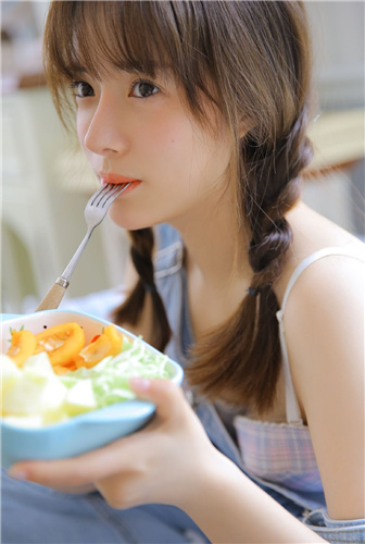 秋葵视频老款原版截图1