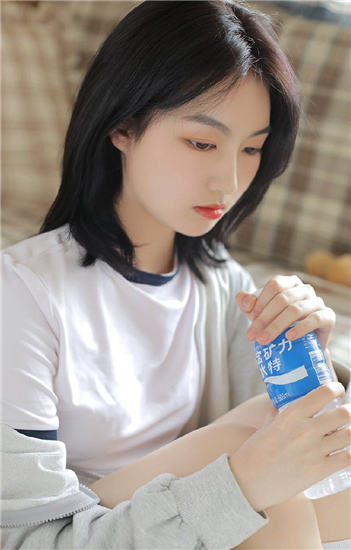qzdsp2aqq茄子抖音短视频苹果版截图1