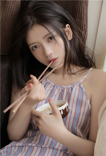 丝瓜草莓向日葵草莓小猪18岁无限看截图1