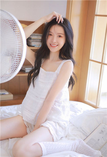 草莓茄子丝瓜樱桃鸭脖绿巨人花季传媒站长下载截图1