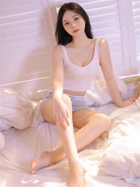 草莓丝瓜秋葵向日葵绿巨人下载免费版截图1