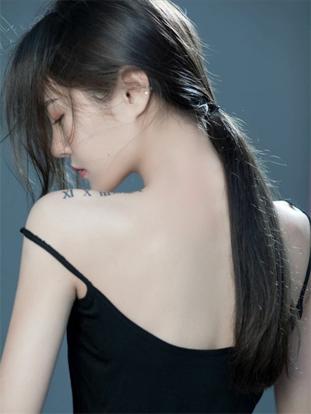 jeaⅠousvue成熟50maoff图片截图1
