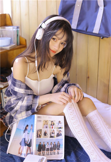 MDapp03.tⅤ天美传媒无限观看截图1