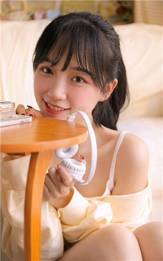 花季v3.072(每天免费一次)完整版截图1