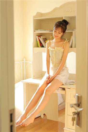 hjc1.aqq花季传媒在线观看截图3