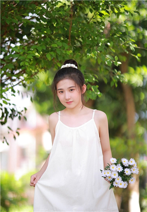 榴莲草莓香蕉秋葵绿巨人视频截图3