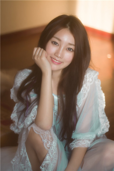 美好夜晚从花季传媒开始视频截图2
