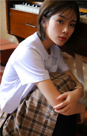 秋葵绿巨人草莓樱桃榴莲视频18截图4