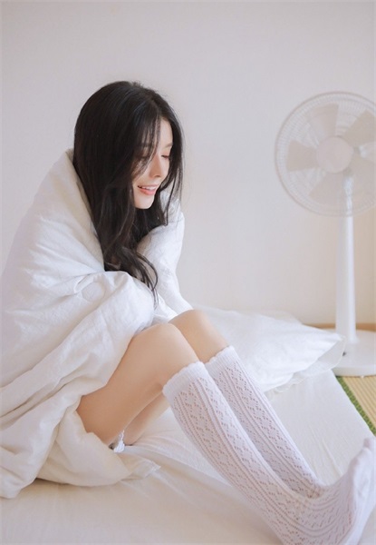 免费日韩无人区码卡二卡3卡最新版截图2