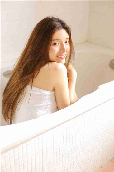 草莓樱桃黄瓜香蕉绿巨人榴莲网站截图3