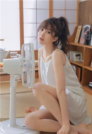 污污丝瓜草莓榴莲深夜释放自己截图4