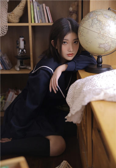 樱花草WWW视频在线观看截图4