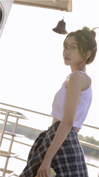 丝瓜草莓榴莲向日葵秋葵蕾丝中文版截图3