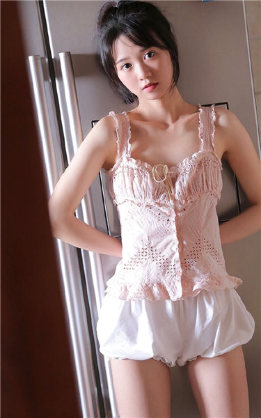 草莓榴莲秋葵18岁污卍精品版截图1
