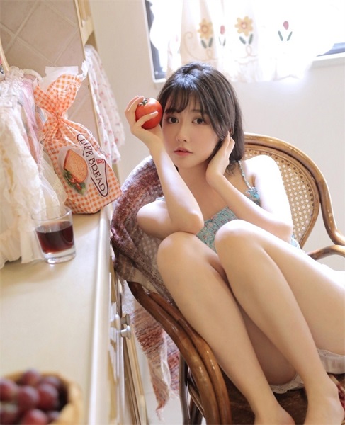 草莓丝瓜榴莲绿巨人www新版截图1