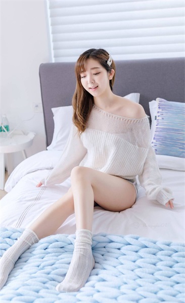 草莓丝瓜榴莲绿巨人www旧版截图2