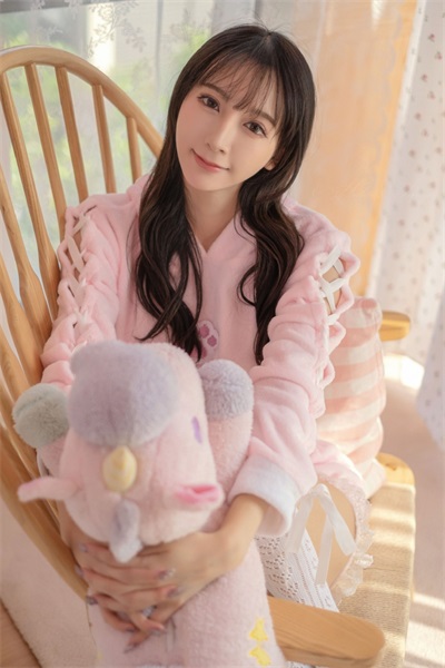 涩涩屋草莓榴莲绿巨人秋葵手机版截图3