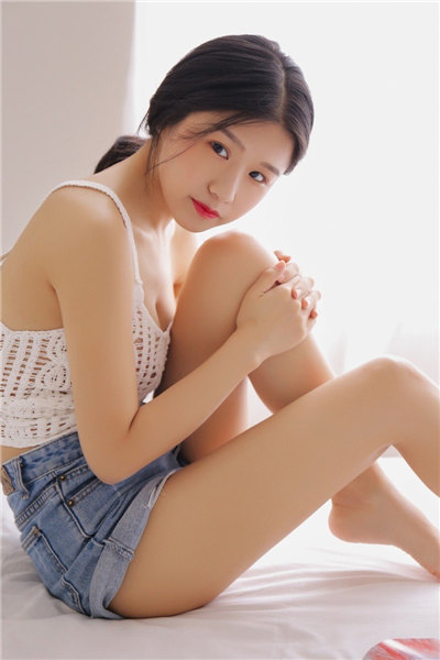 香蕉丝瓜草莓樱桃草莓榴莲污无限免费版截图1