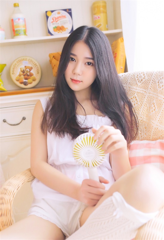 草莓芭乐丝瓜绿巨人榴莲18污精简版截图3