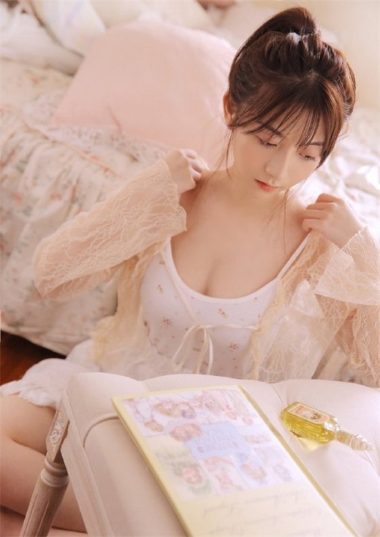 香蕉草莓茄子丝瓜秋葵绿巨人污最新版截图1