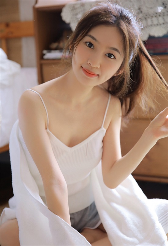 草莓秋葵黄瓜丝瓜榴莲污大全截图2