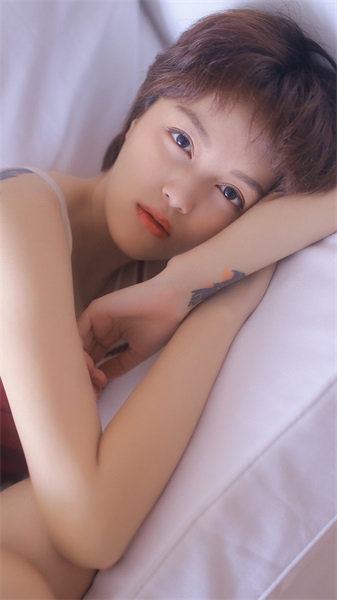 91草莓香蕉榴莲丝瓜秋葵绿巨人纯净版截图1